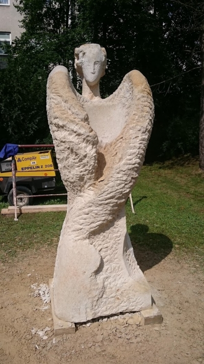 Anděl, pískovec, Bystřice n. Pernštejnem 2016, 210 cm Anděl, pískovec, Bystřice n. Pernštejnem 2016, 210 cm