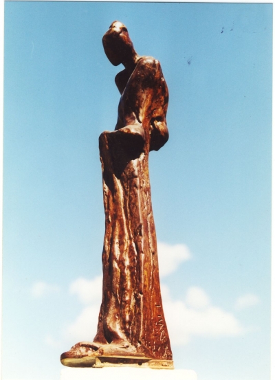 Má tajemství, polychromovaná sádra, 50 cm Má tajemství, polychromovaná sádra, 50 cm