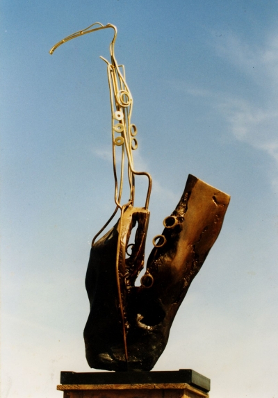 Saxofon, kombinovaná technika, 90 cm Saxofon, kombinovaná technika, 90 cm